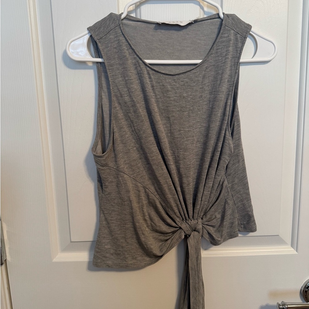 Astr Women’s Gray Tie-Front Tank Top Size Small